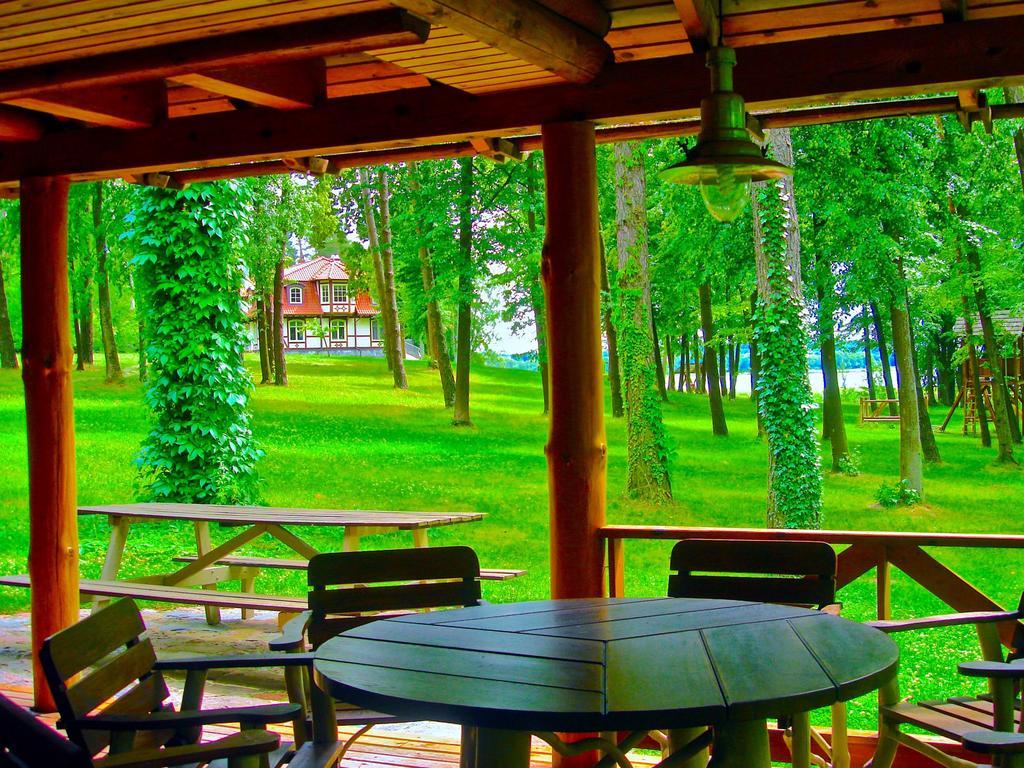 Dwor Sosnowo Hotel Pojezierce ภายนอก รูปภาพ